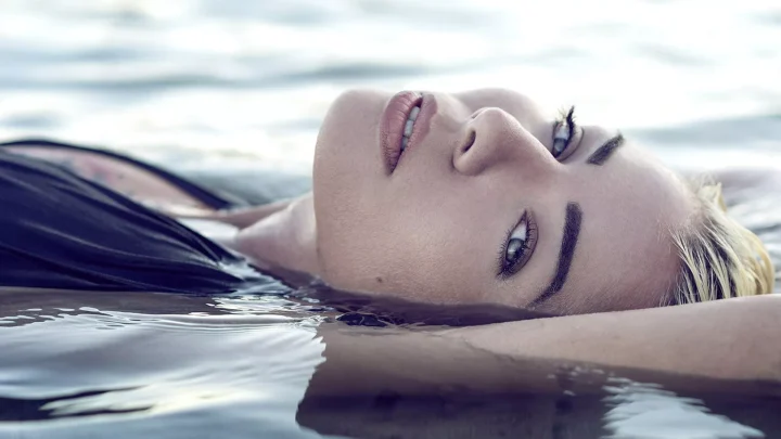 Girl 3714828 1920 720x405